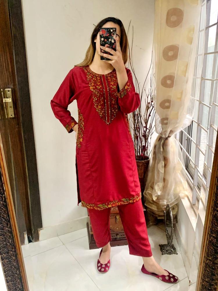 2 Pcs Women’s Stitched Linen Embroidered Shirt & Trouser – Maroon